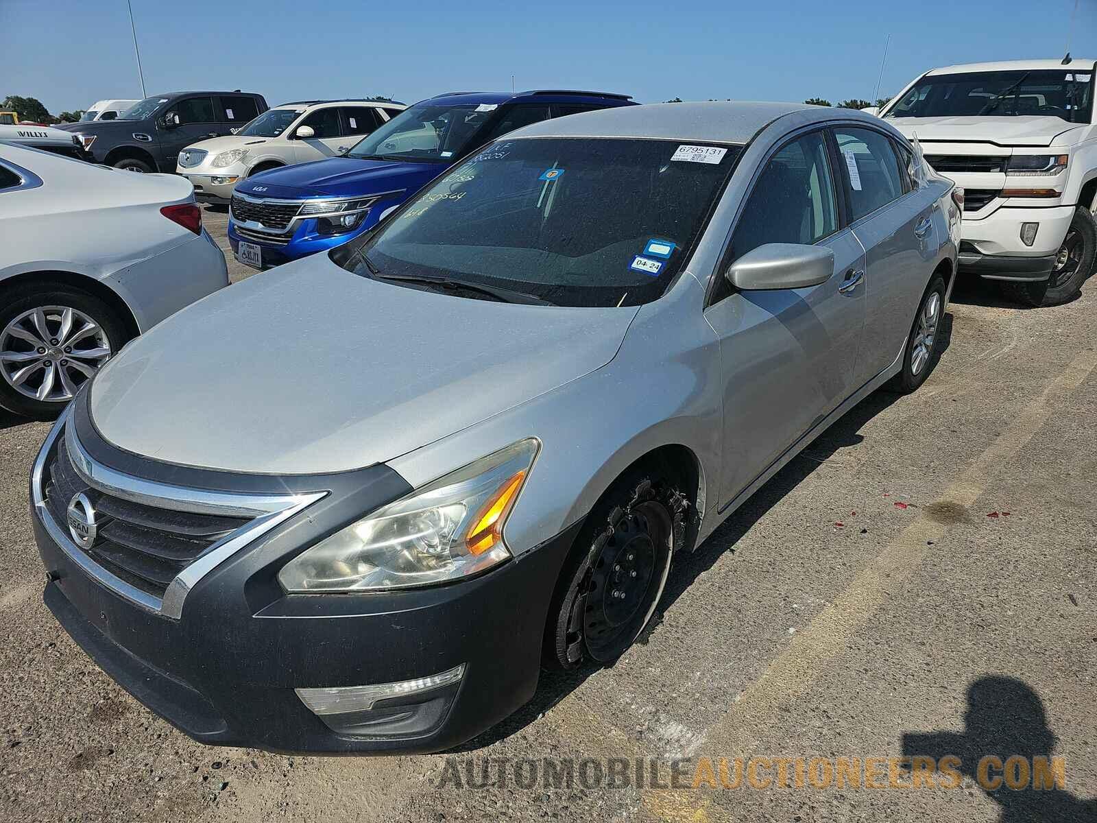 1N4AL3AP5FN882051 Nissan Altima 2015