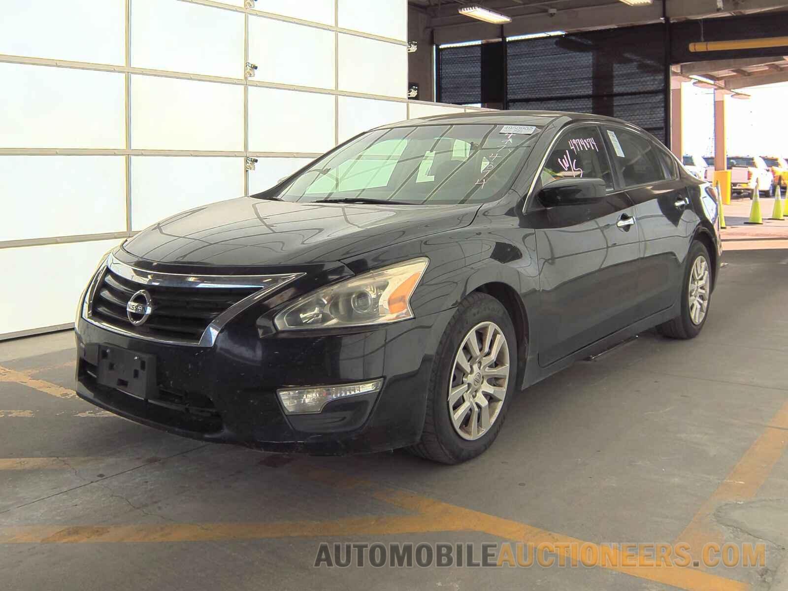 1N4AL3AP5FN895060 Nissan Altima 2015