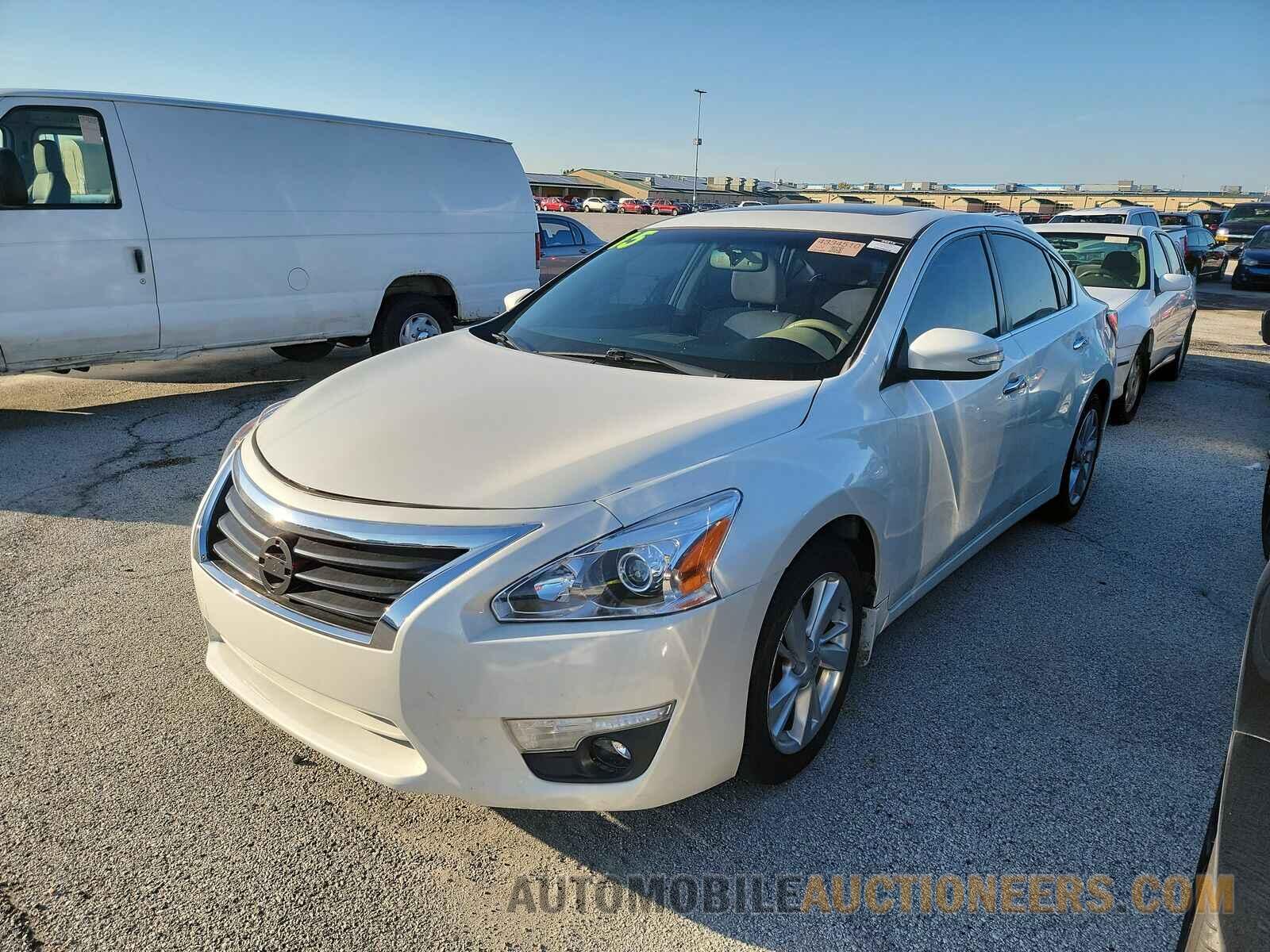 1N4AL3AP5FN913573 Nissan Altima 2015