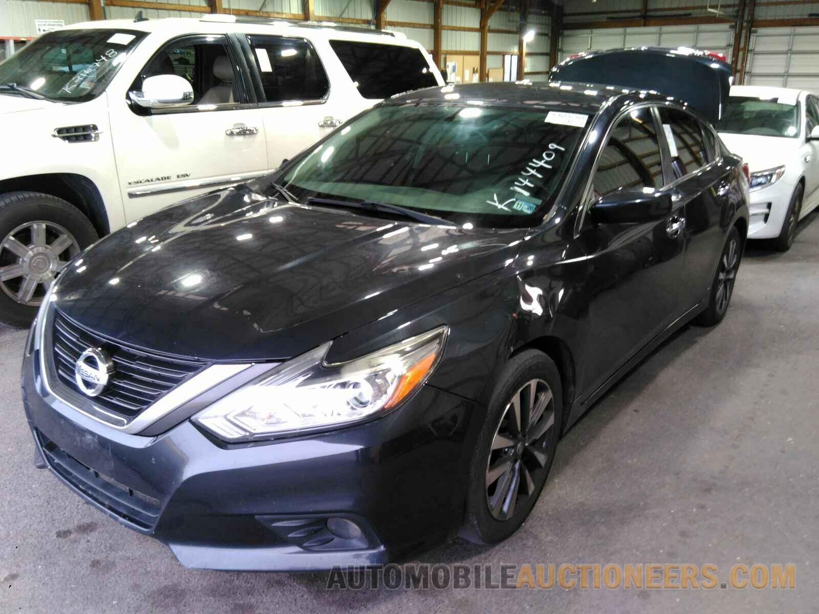 1N4AL3AP5HC144409 Nissan Altima 2017