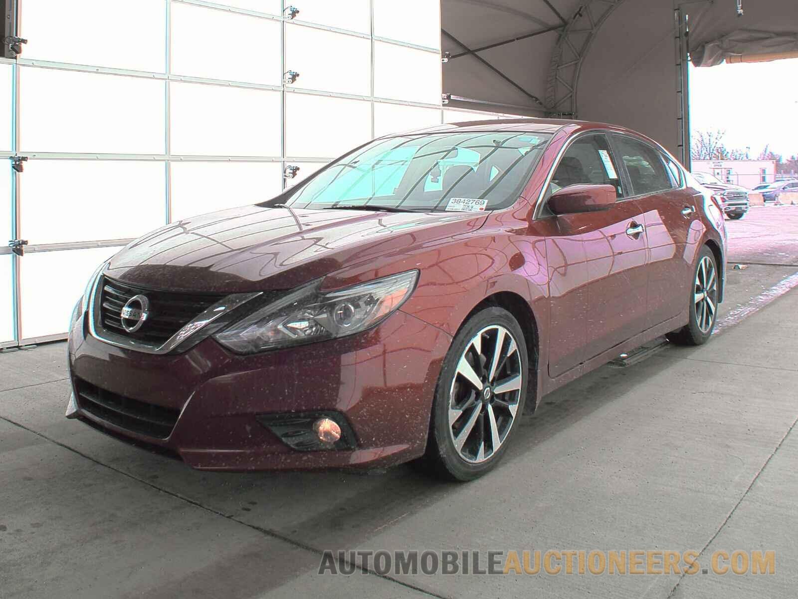 1N4AL3AP5JC139393 Nissan Altima 2018