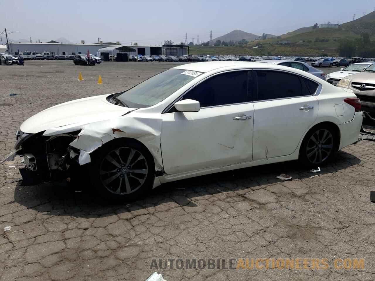 1N4AL3AP5JC256598 NISSAN ALTIMA 2018