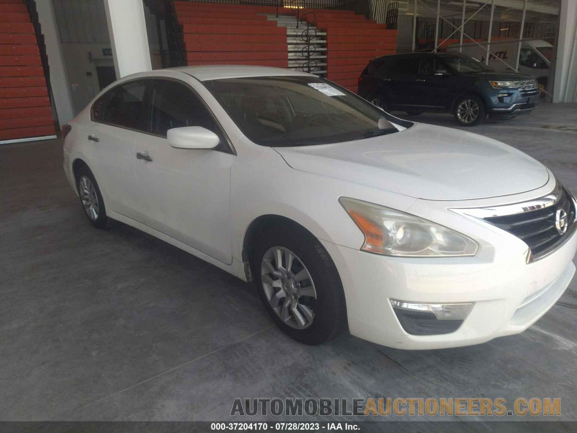 1N4AL3AP6FC295580 NISSAN ALTIMA 2015