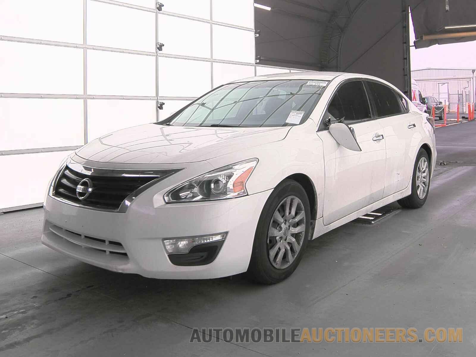 1N4AL3AP6FN330204 Nissan Altima 2015