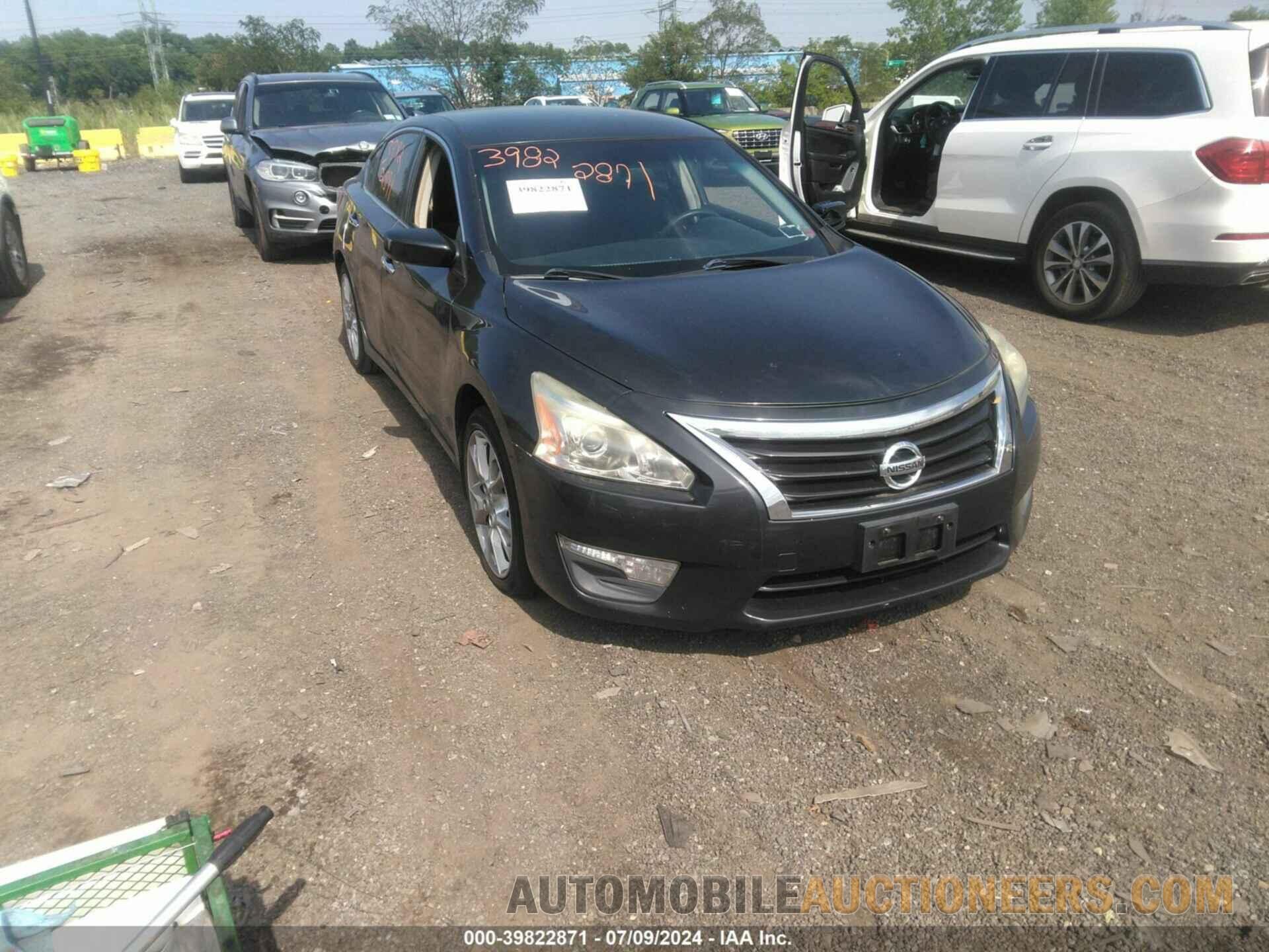 1N4AL3AP7DC242643 NISSAN ALTIMA 2013