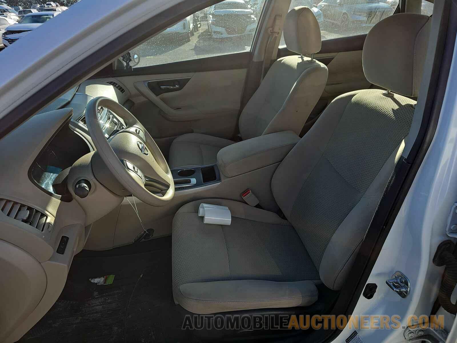 1N4AL3AP7FC211069 Nissan Altima 2015