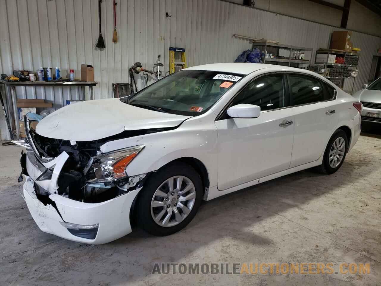 1N4AL3AP8DC208050 NISSAN ALTIMA 2013