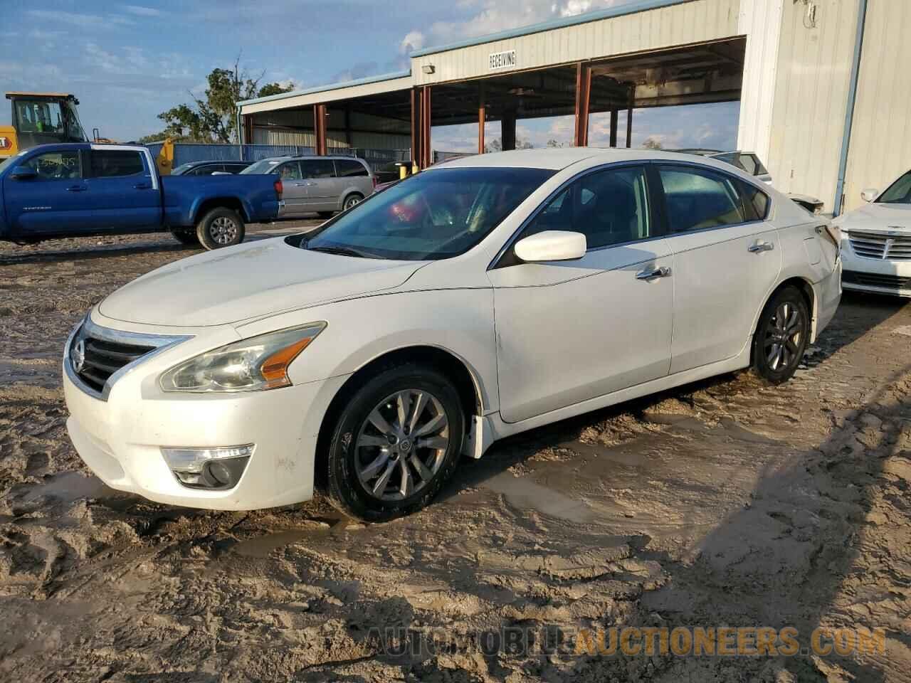 1N4AL3AP8FC210013 NISSAN ALTIMA 2015