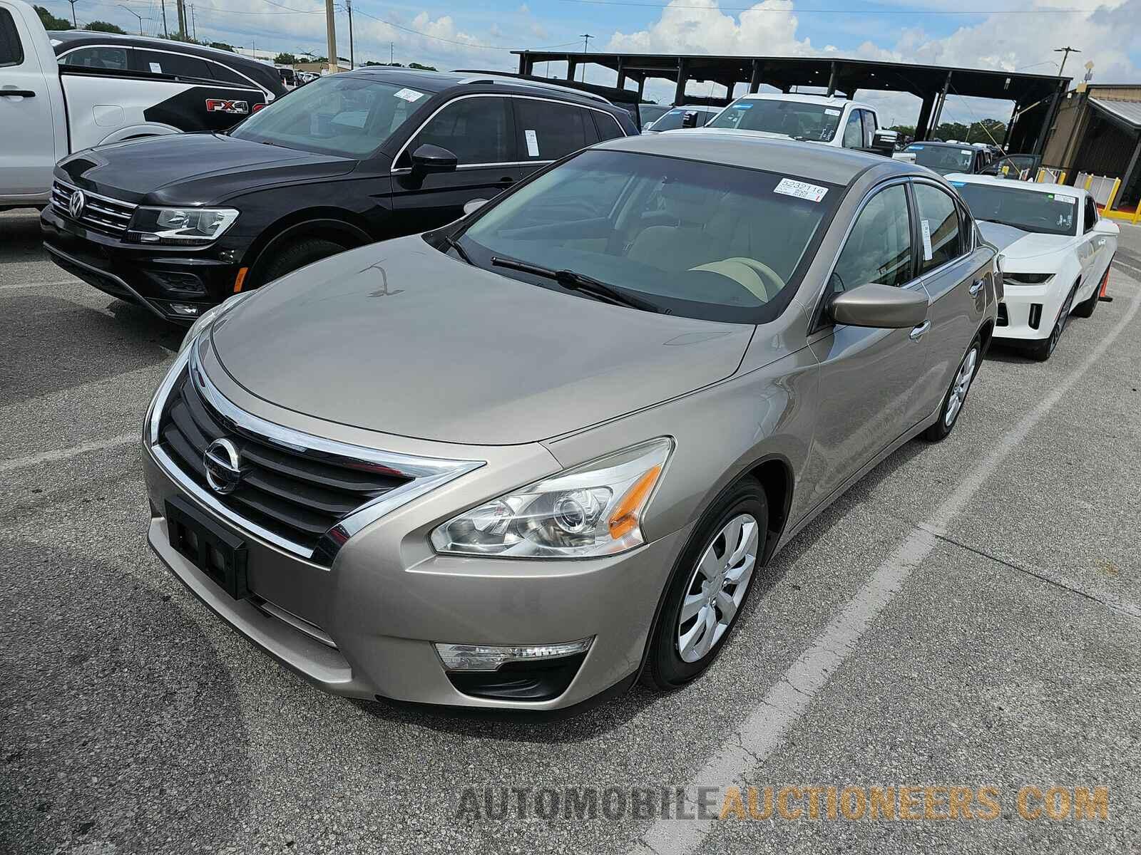 1N4AL3AP8FC235543 Nissan Altima 2015