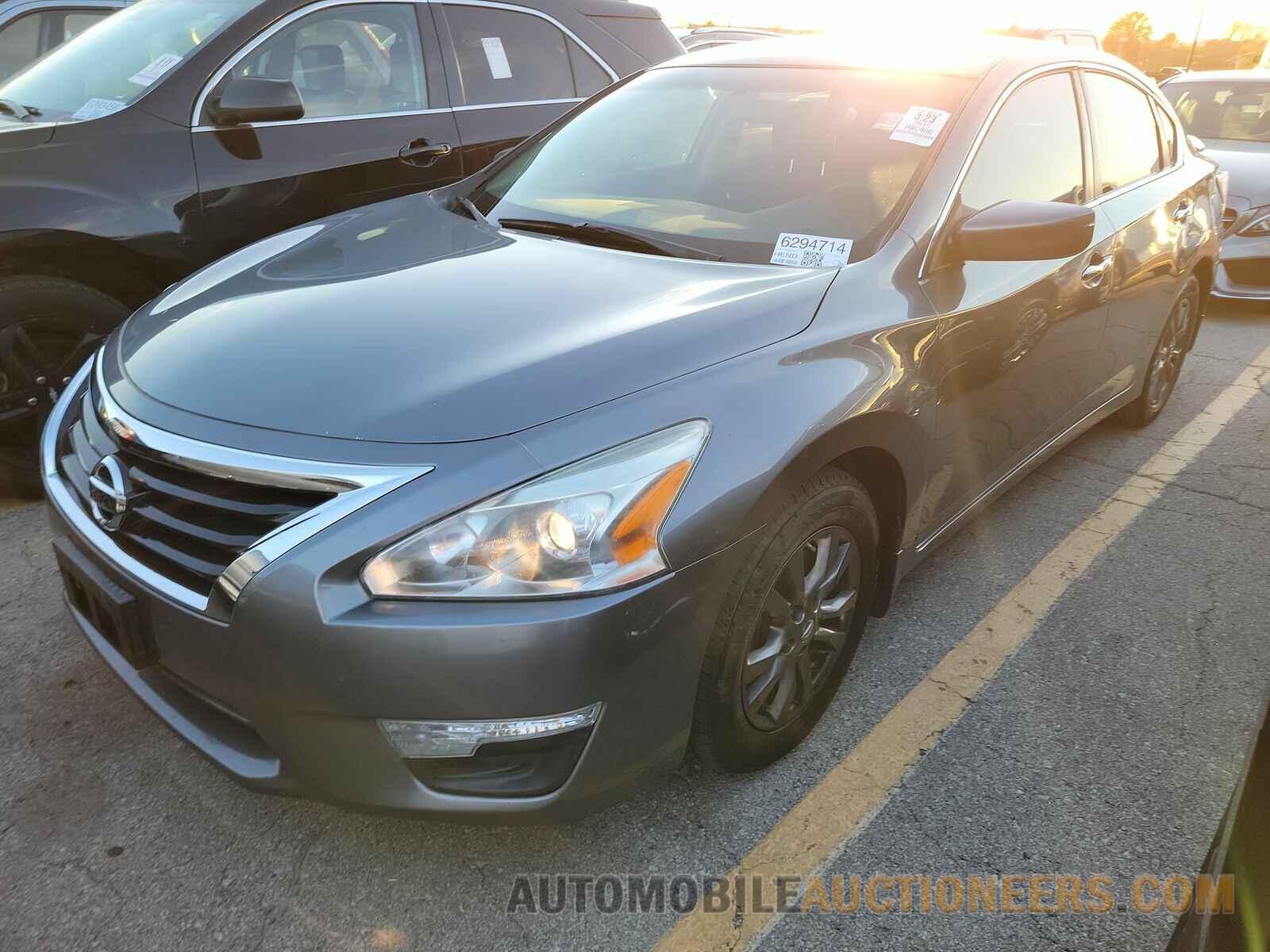 1N4AL3AP8FC426511 Nissan Altima 2015