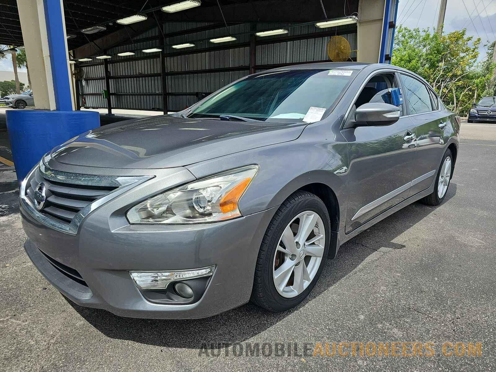 1N4AL3AP8FN347098 Nissan Altima 2015