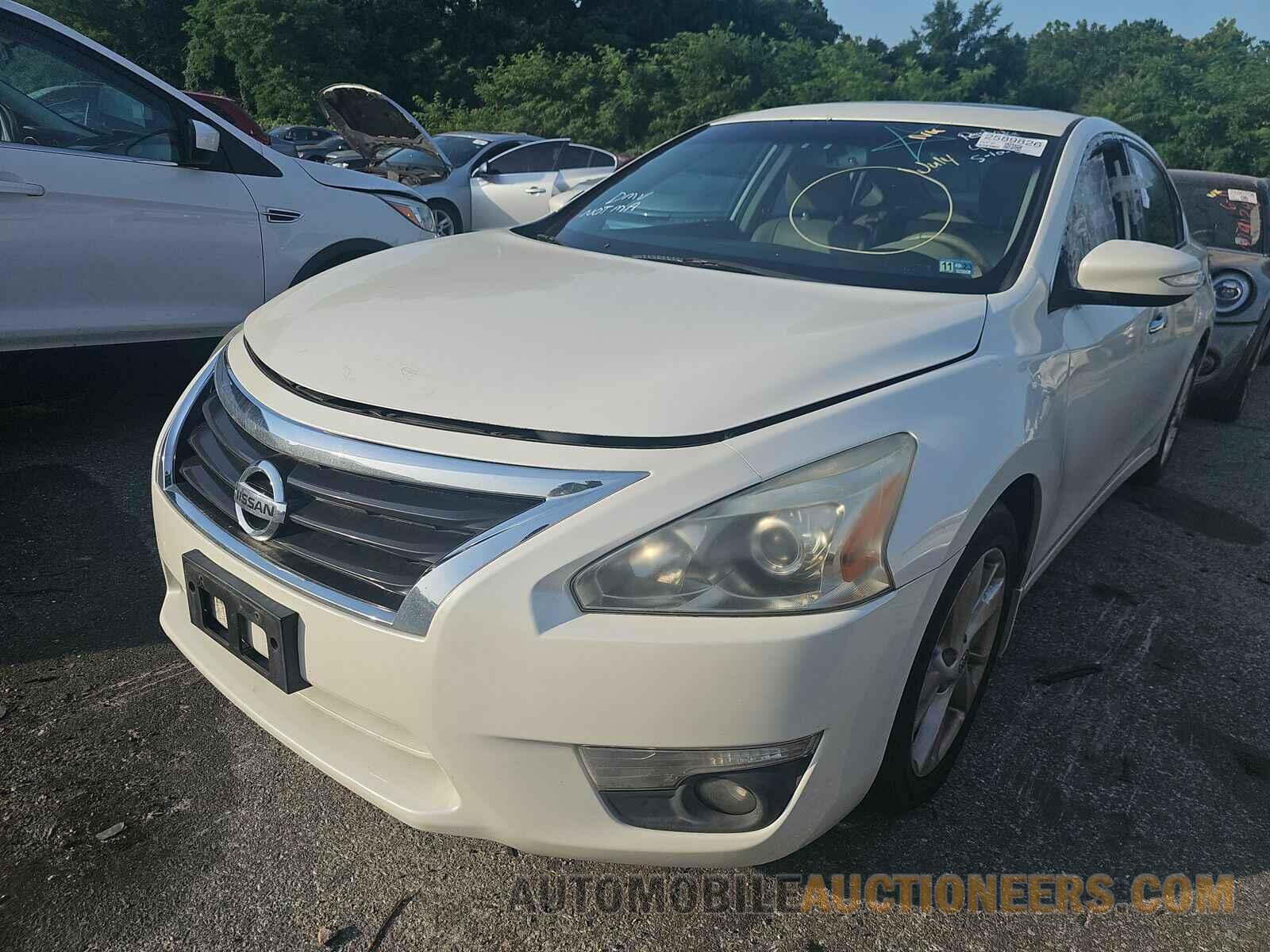 1N4AL3AP8FN347733 Nissan Altima 2015