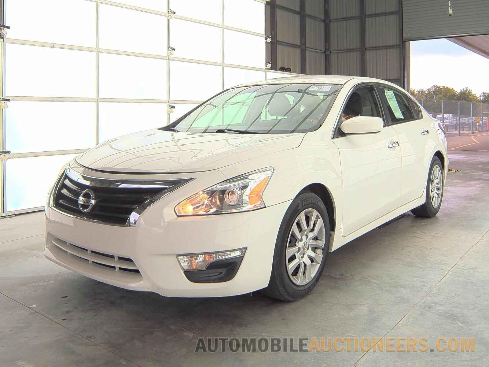 1N4AL3AP8FN407915 Nissan Altima 2015