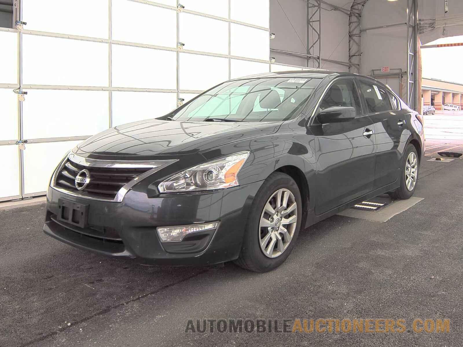 1N4AL3AP8FN880651 Nissan Altima 2015