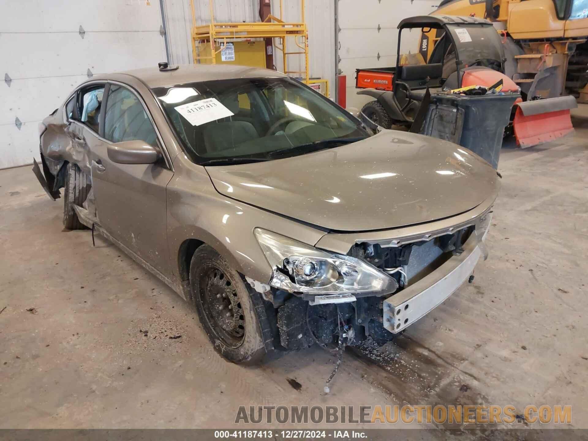 1N4AL3AP8FN883128 NISSAN ALTIMA 2015