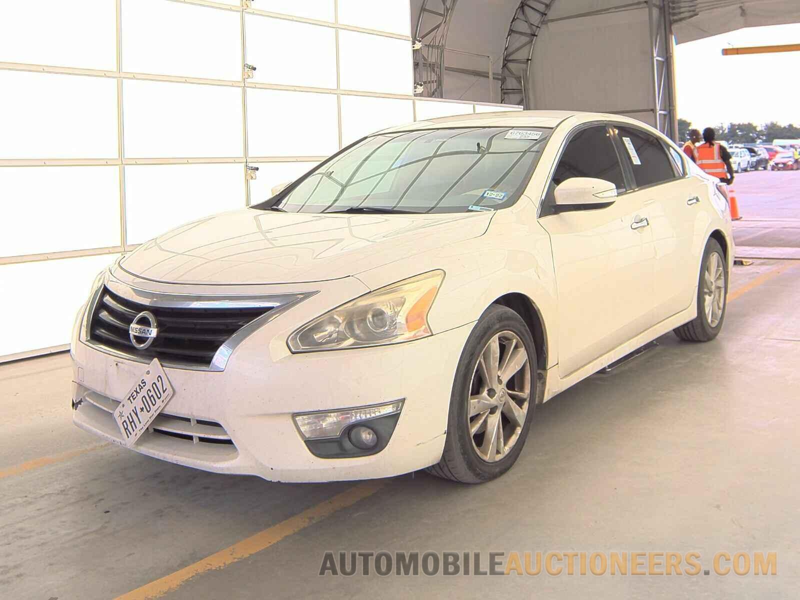 1N4AL3AP9FN866127 Nissan Altima 2015