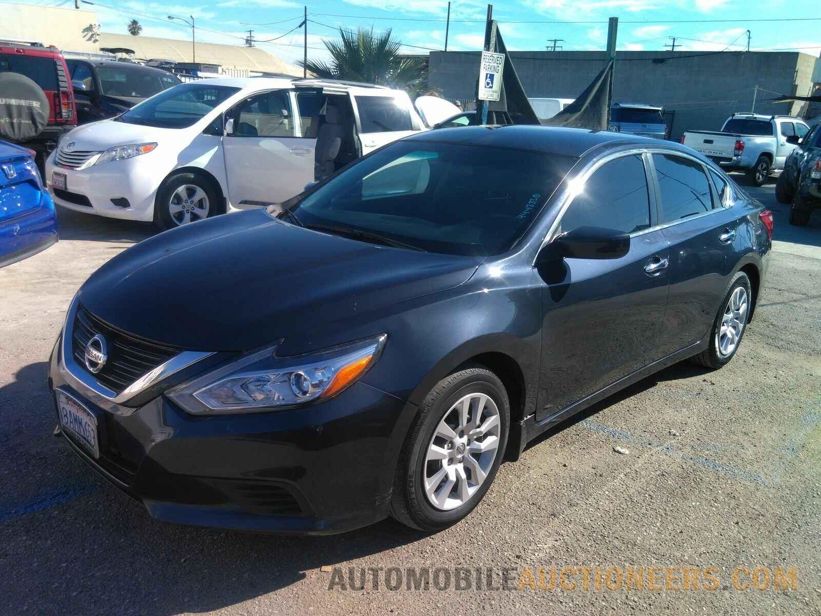 1N4AL3AP9HC476577 Nissan Altima 2017