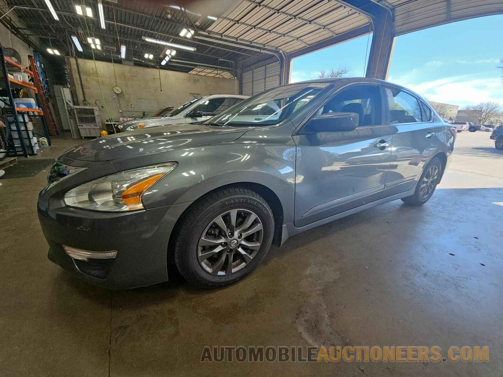 1N4AL3APXFN396075 Nissan Altima 2015