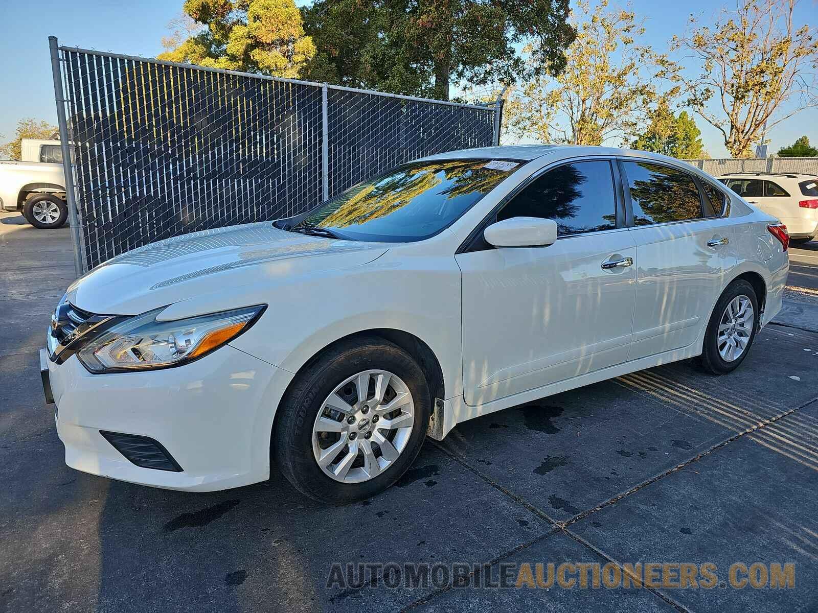 1N4AL3APXHC117240 Nissan Altima 2017