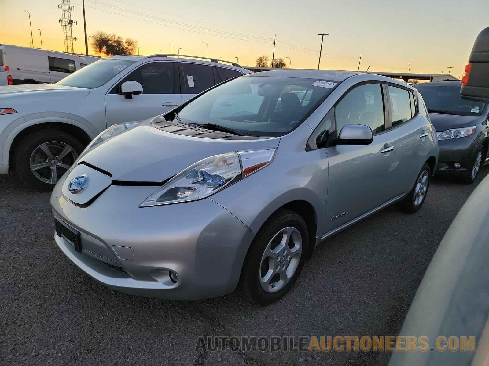 1N4AZ0CP1FC304115 Nissan LEAF 2015