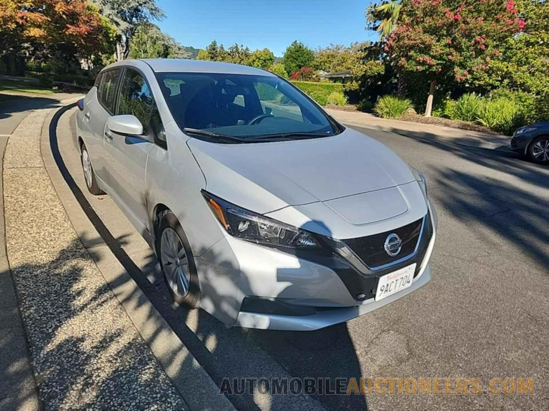 1N4AZ1BV8NC557629 NISSAN LEAF 2022