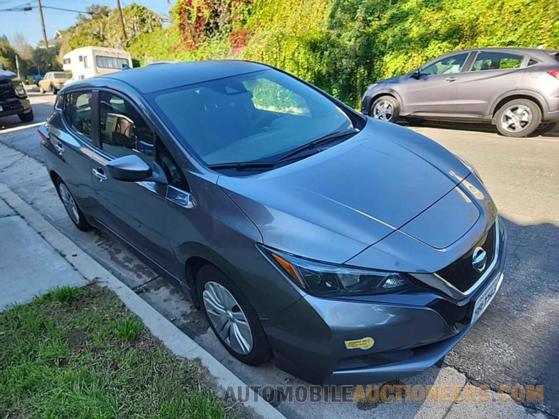 1N4AZ1BV9NC563004 NISSAN LEAF 2022