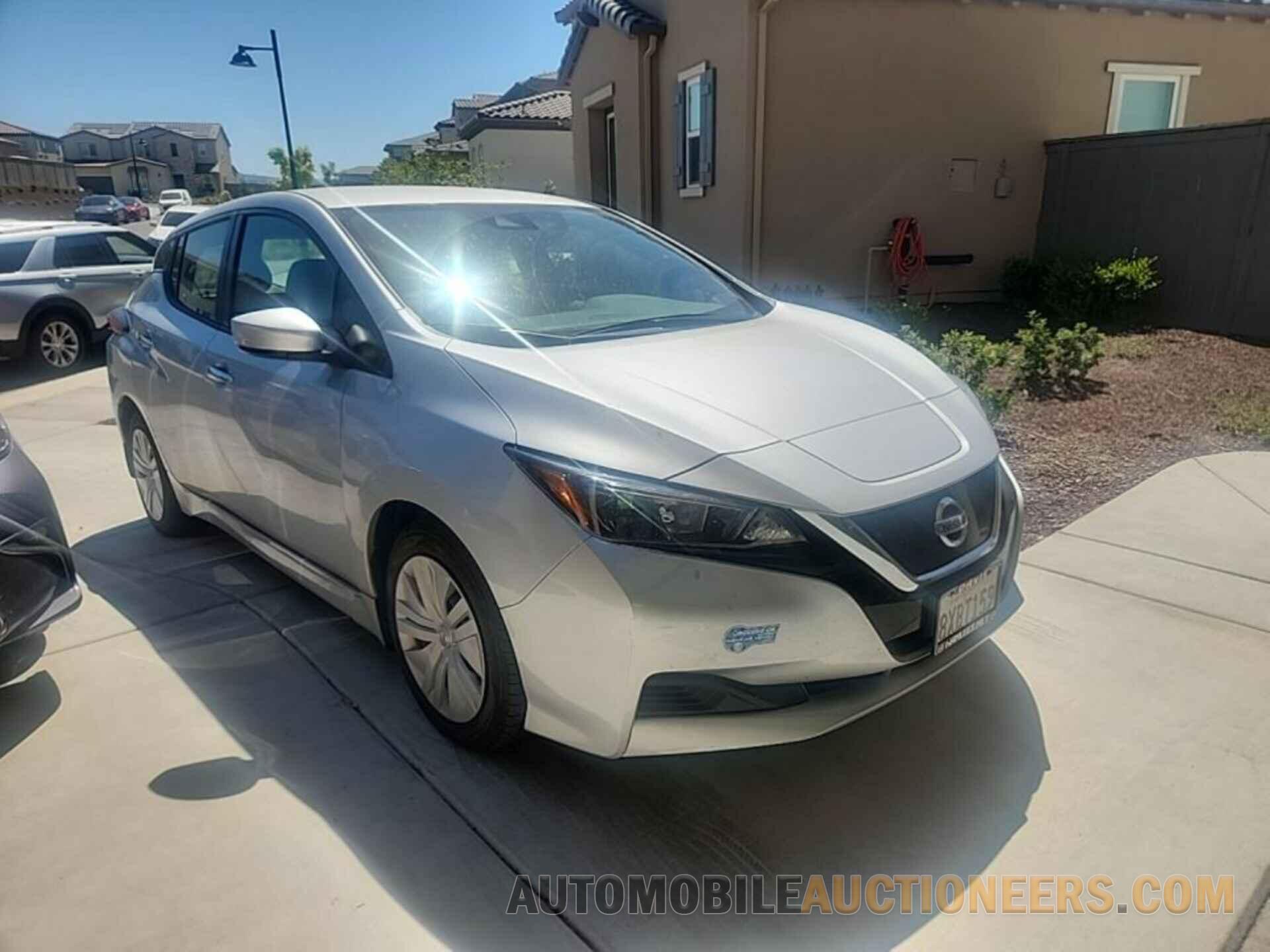 1N4AZ1BVXMC556416 NISSAN LEAF 2021