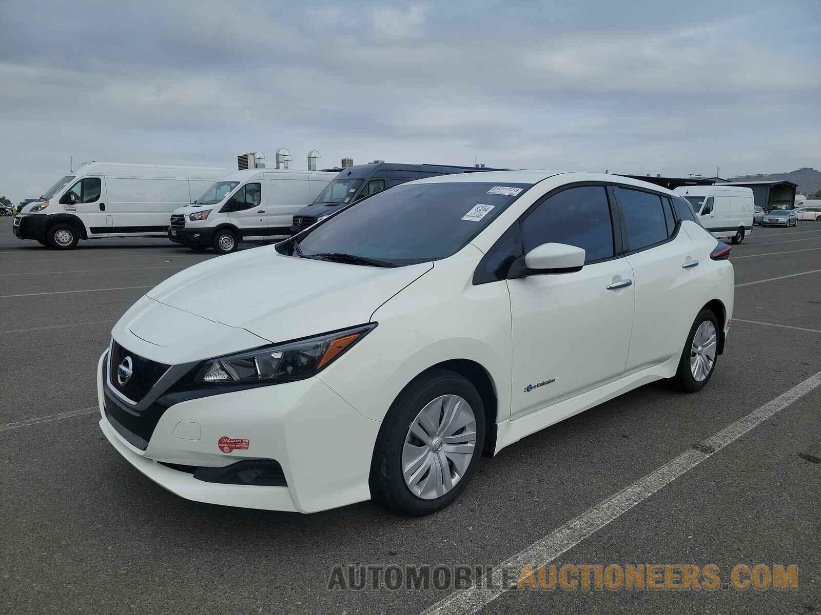 1N4AZ1CP5JC301930 Nissan LEAF 2018