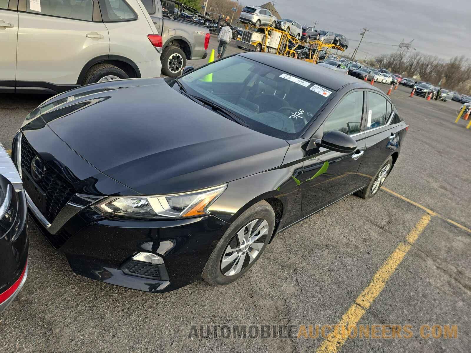 1N4BL4BW5LC137887 Nissan Altima 2020