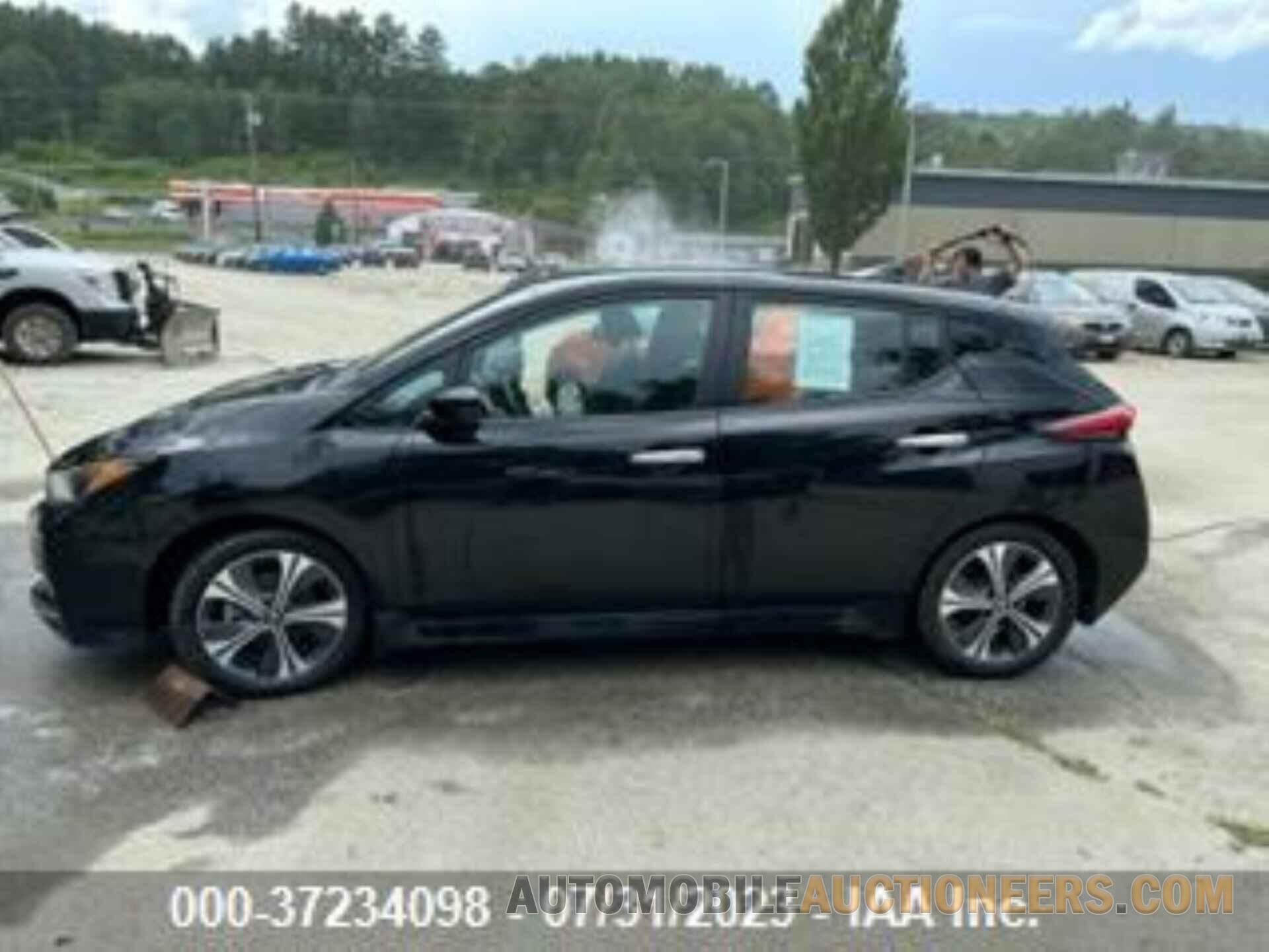 1N4BZ1CV6MC552592 NISSAN LEAF 2021