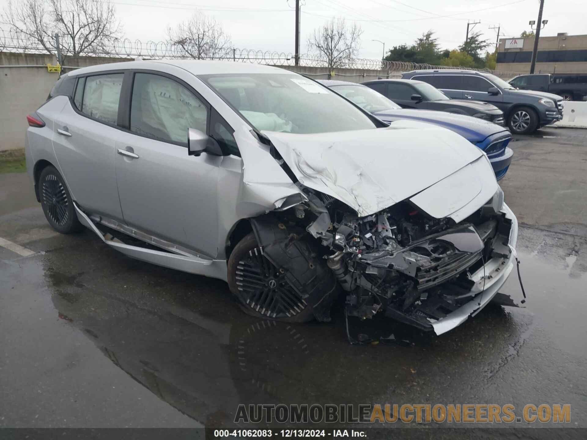 1N4CZ1CV4PC563390 NISSAN LEAF 2023