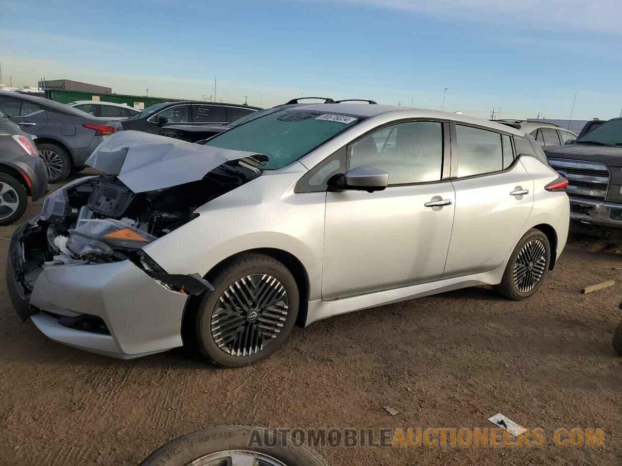 1N4CZ1CVXRC551988 NISSAN LEAF 2024