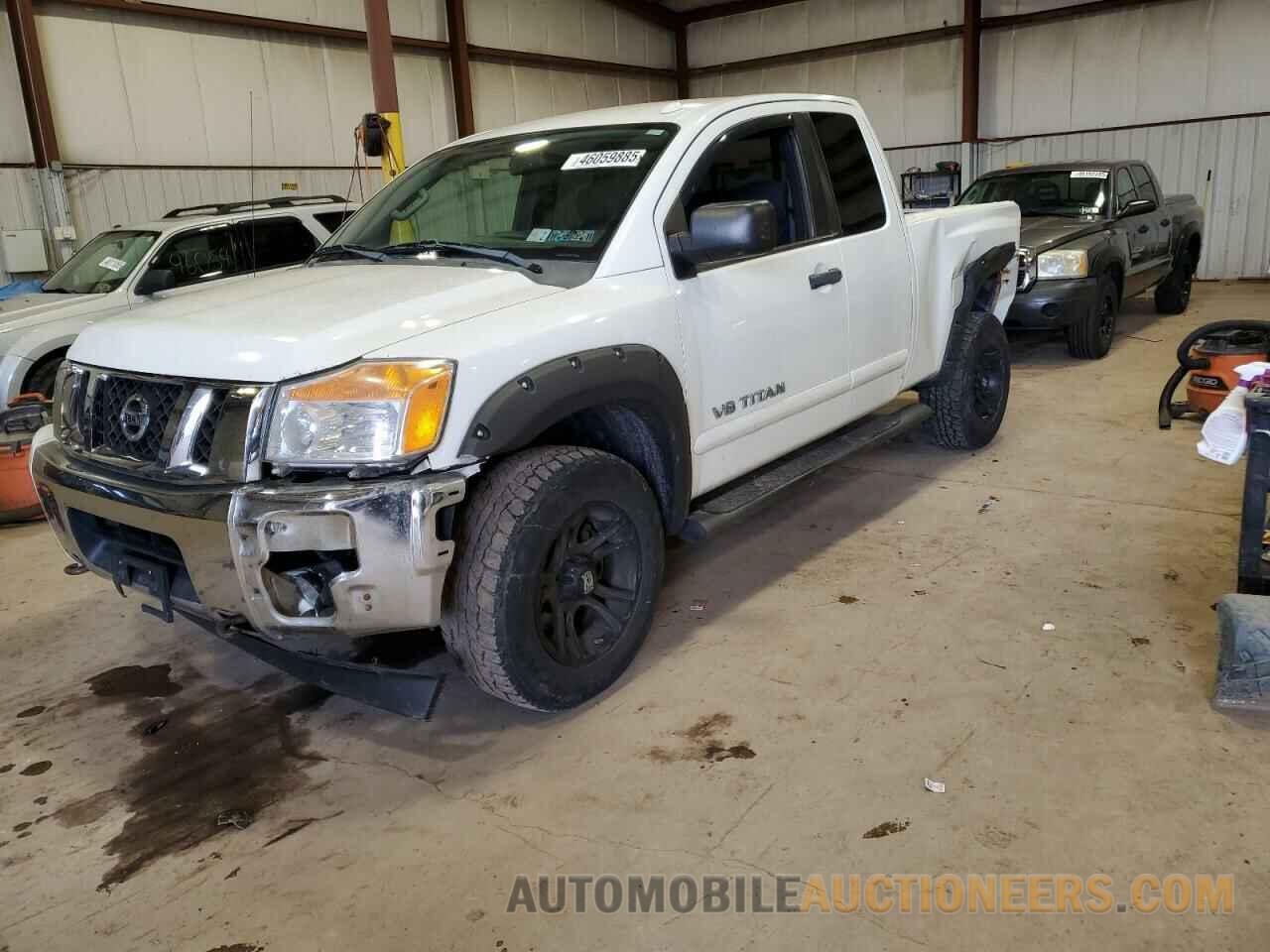 1N6AA0CC4EN518806 NISSAN TITAN 2014