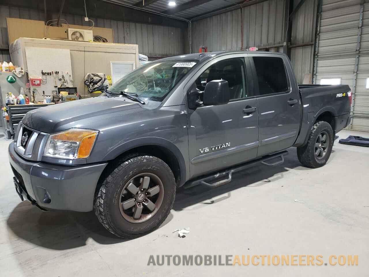 1N6AA0EC3EN505459 NISSAN TITAN 2014