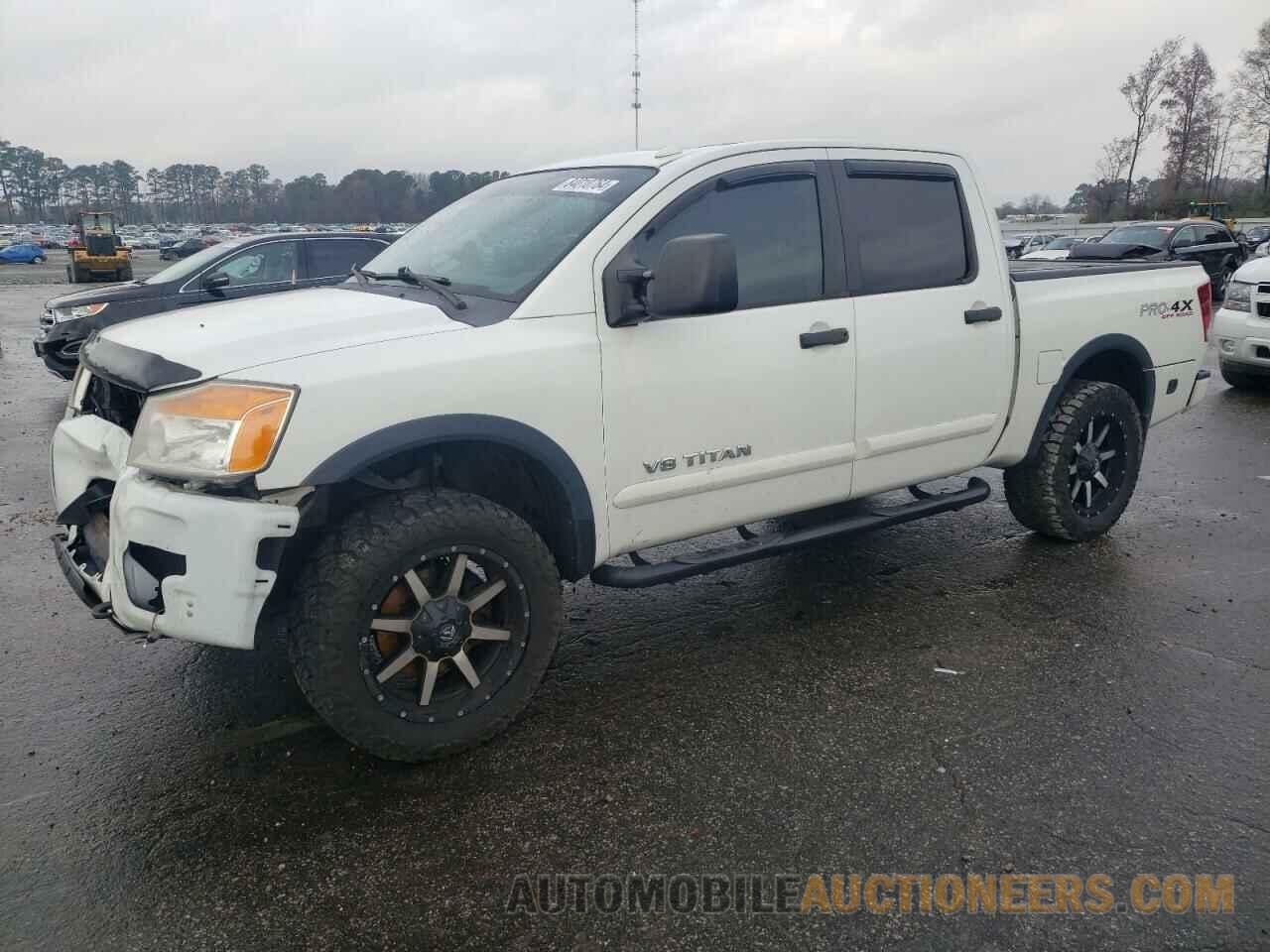 1N6AA0EC7BN302571 NISSAN TITAN 2011