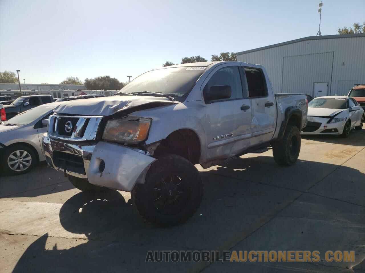 1N6AA0EJ2CN309184 NISSAN TITAN 2012