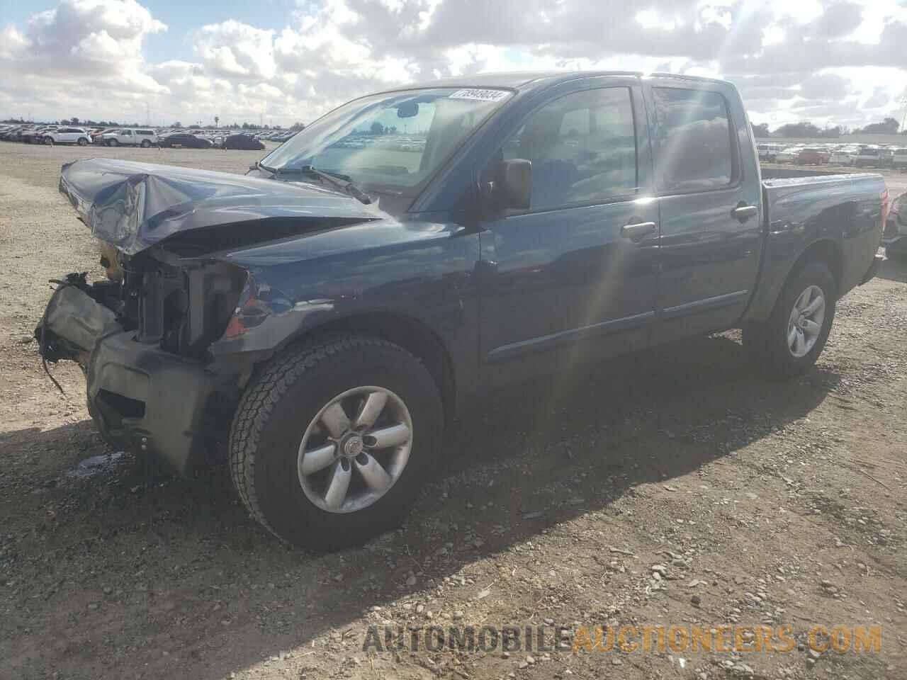 1N6AA0EKXDN310304 NISSAN TITAN 2013