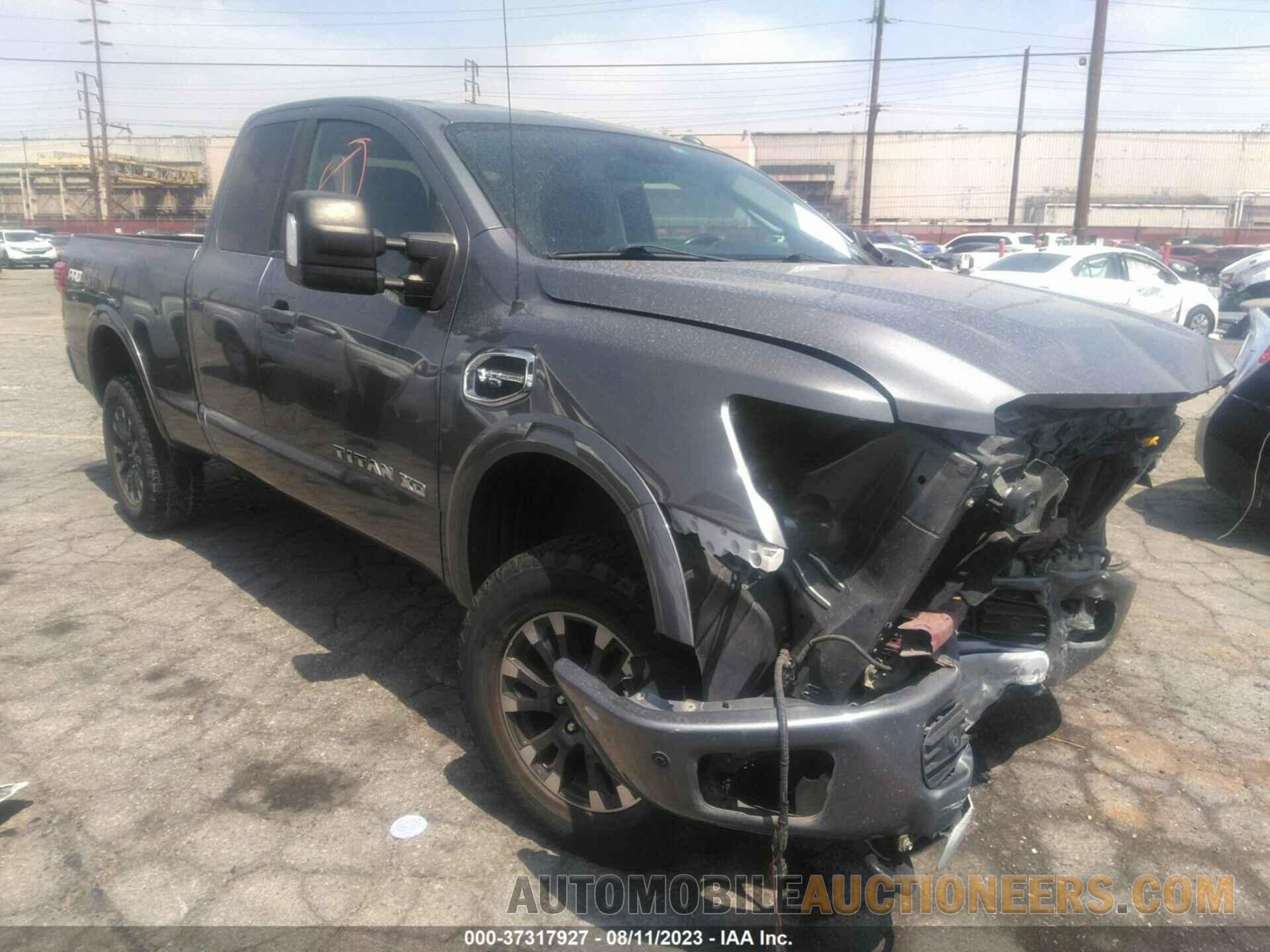 1N6AA1C40JN550158 NISSAN TITAN XD 2018