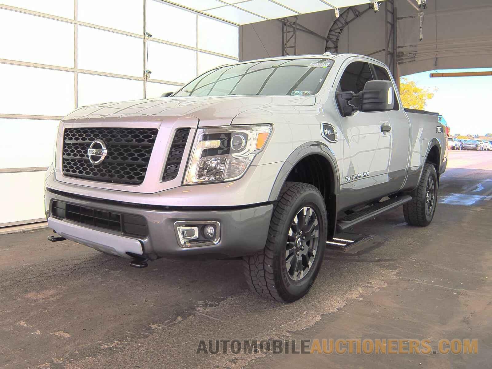 1N6AA1C42HN559583 Nissan TITAN XD 2017