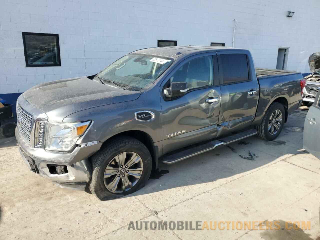 1N6AA1E51HN532333 NISSAN TITAN 2017