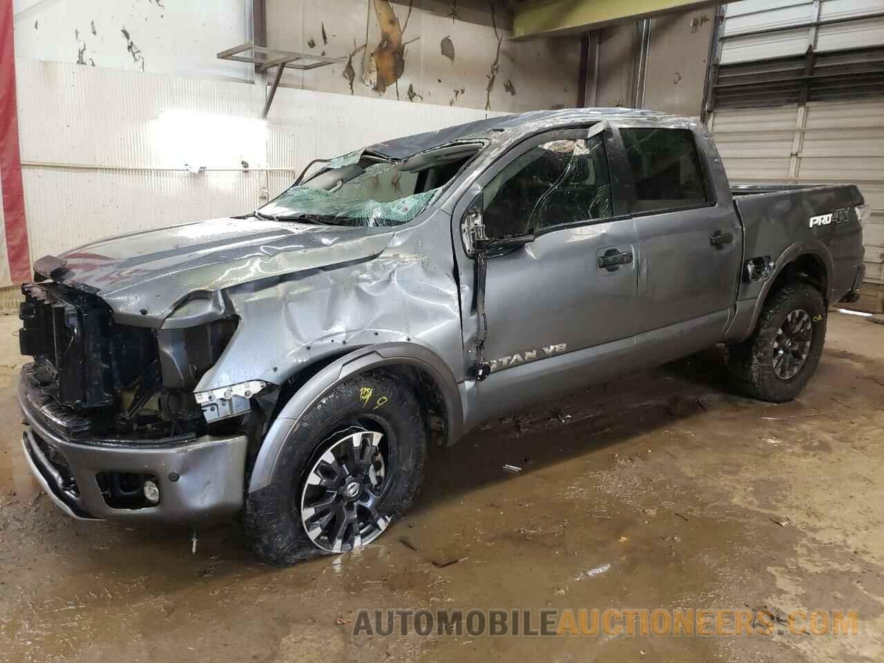 1N6AA1E51JN532094 NISSAN TITAN 2018