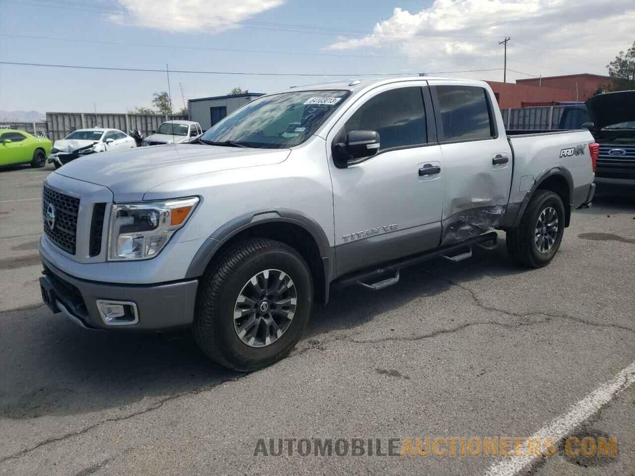 1N6AA1E53JN535403 NISSAN TITAN 2018