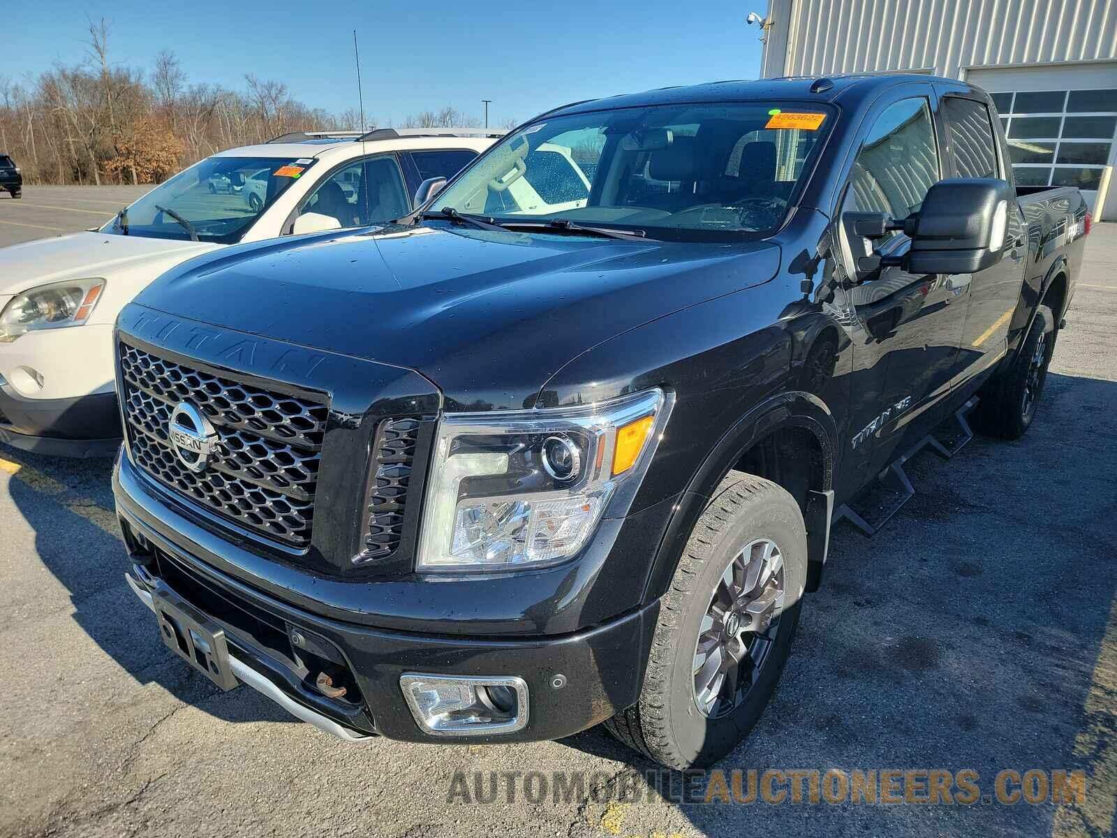 1N6AA1E53JN543419 Nissan Titan 2018