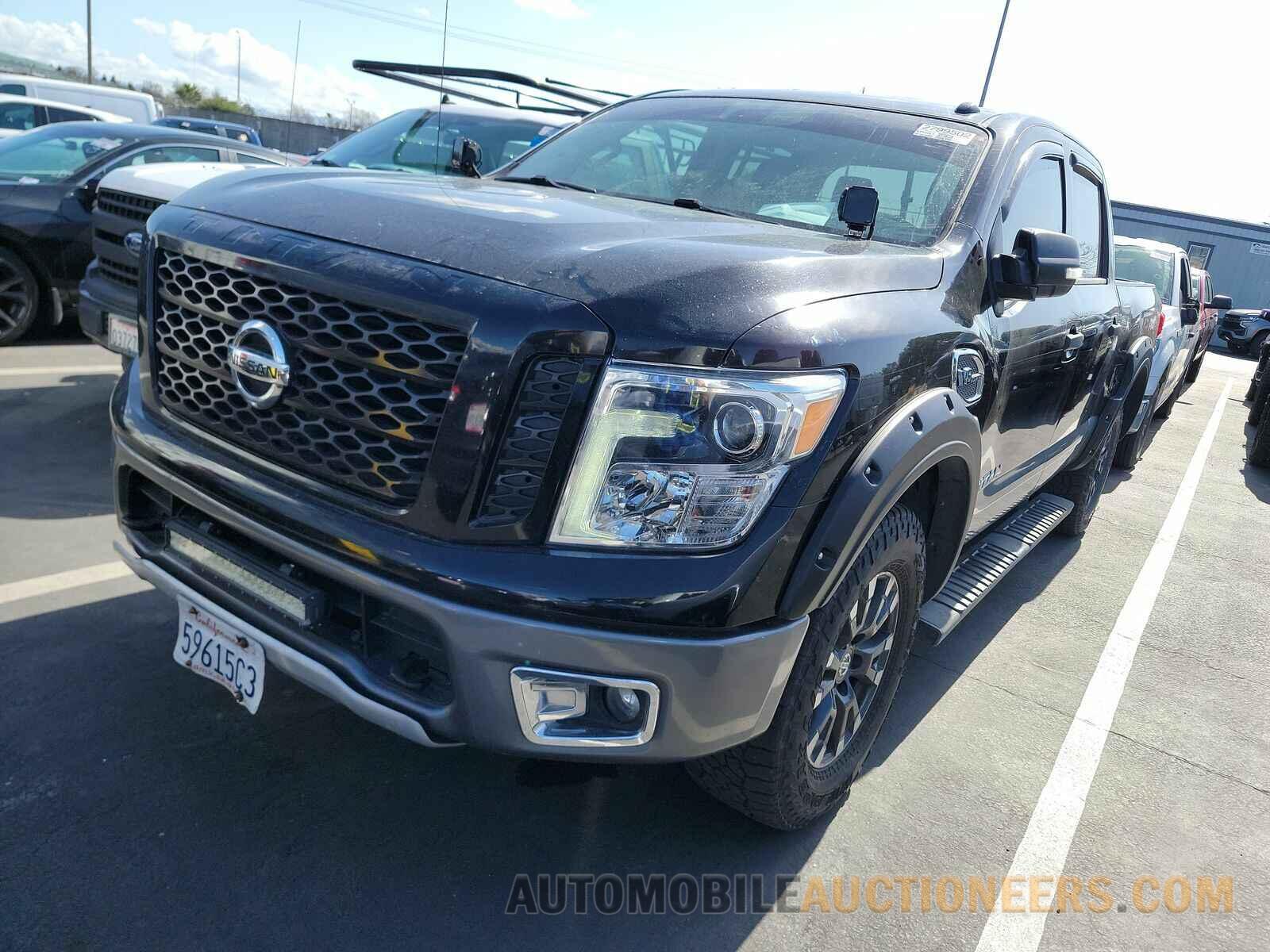 1N6AA1E56HN562198 Nissan TITAN 2017