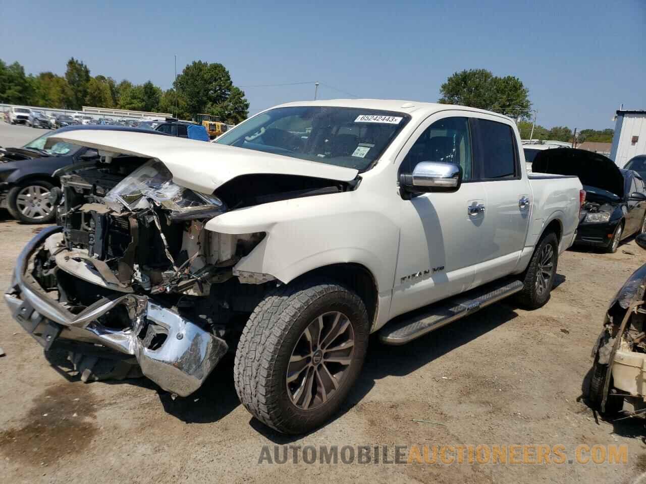 1N6AA1E56JN520863 NISSAN TITAN 2018