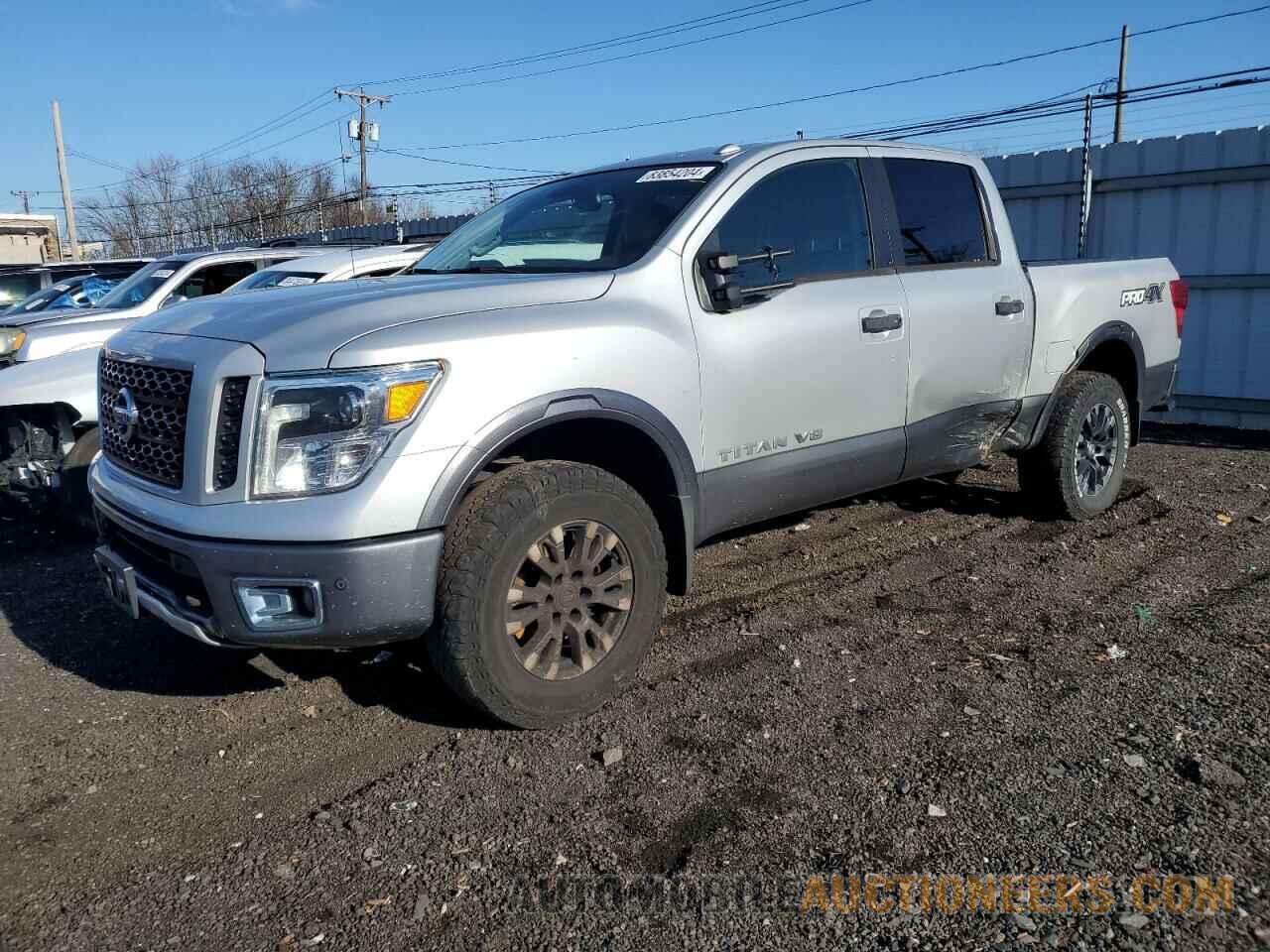 1N6AA1E57JN515459 NISSAN TITAN 2018