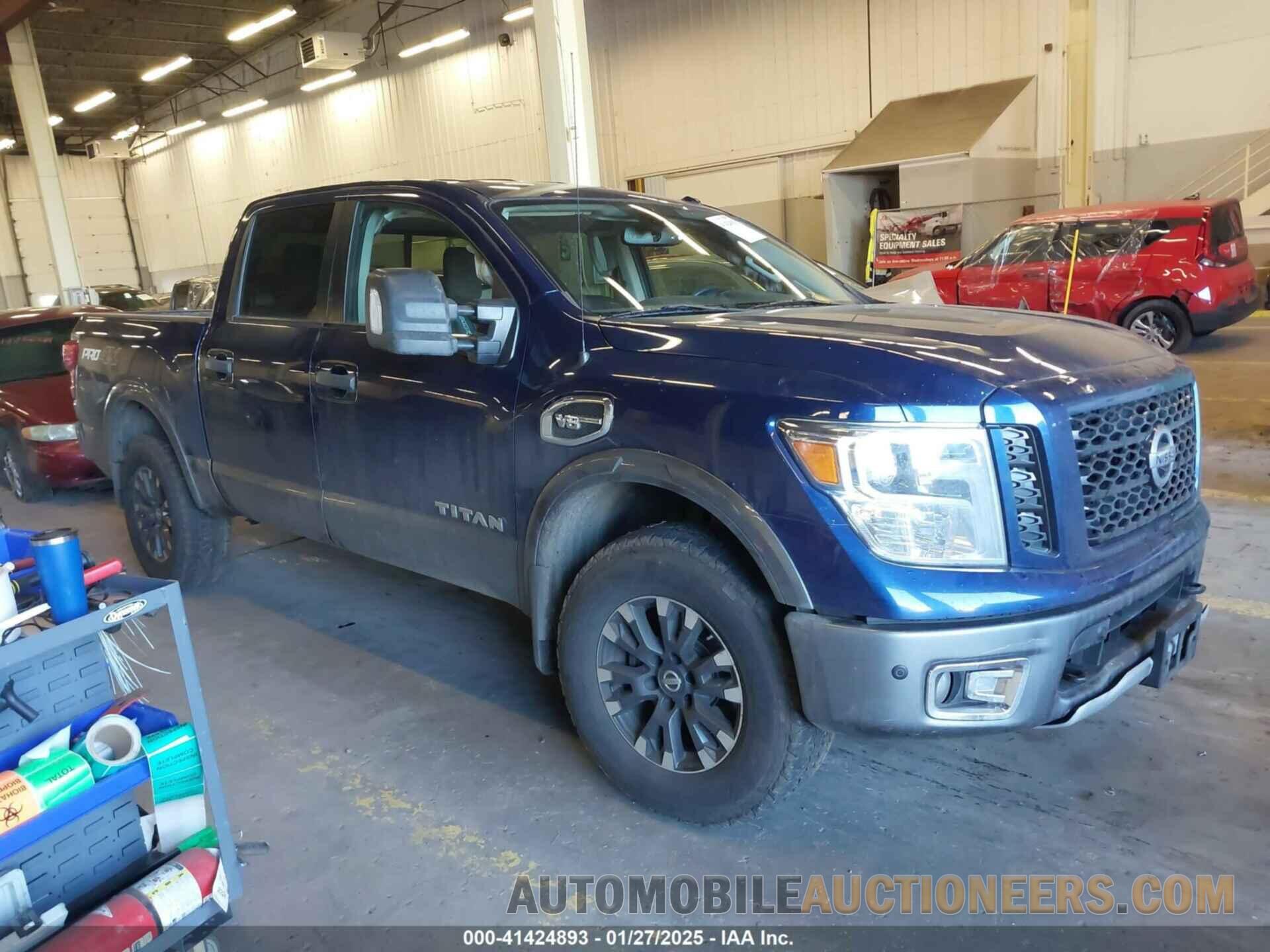 1N6AA1E58HN570321 NISSAN TITAN 2017