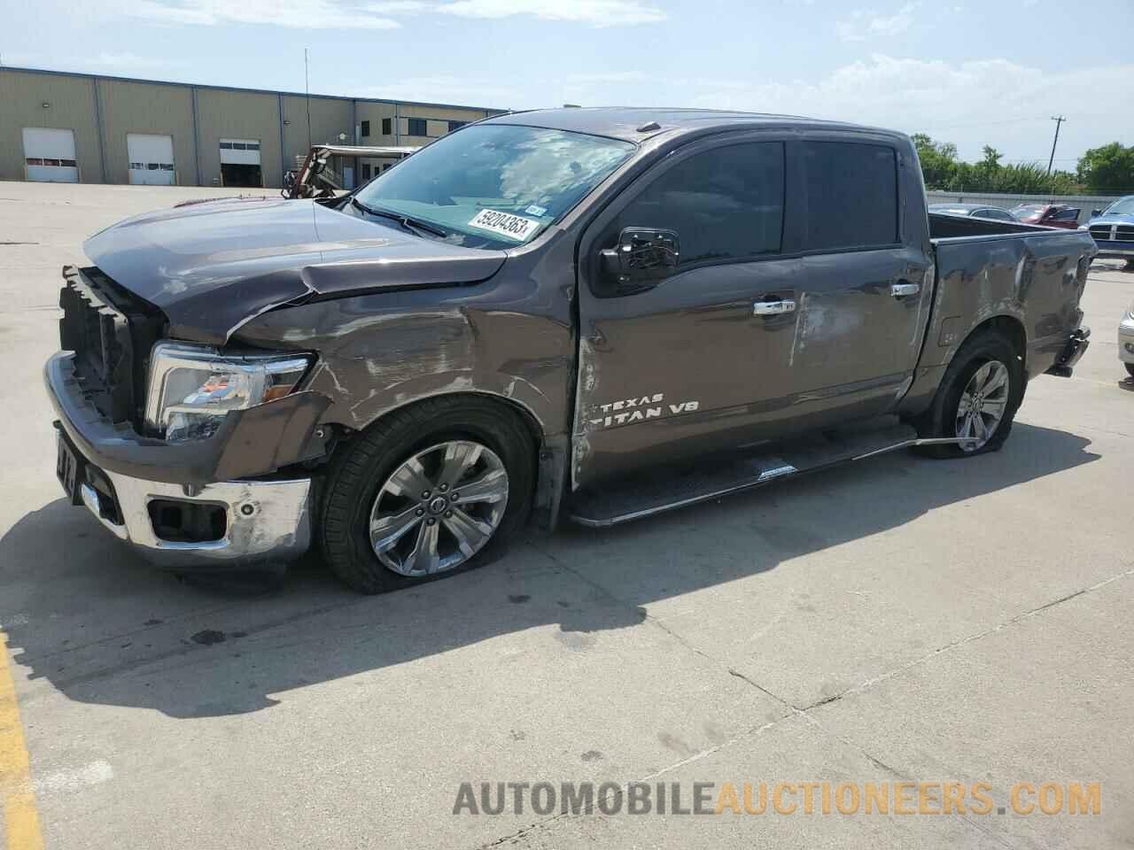 1N6AA1E58JN508777 NISSAN TITAN 2018