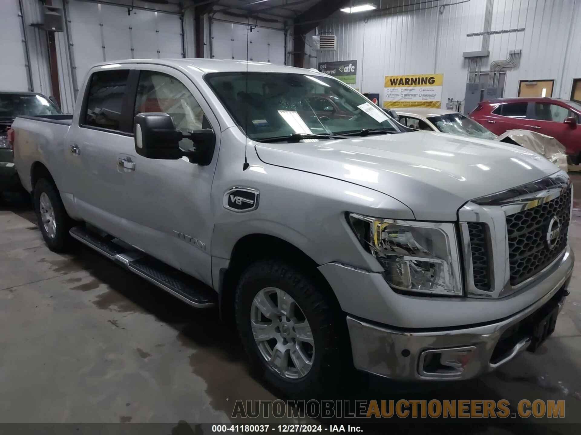 1N6AA1E59HN518051 NISSAN TITAN 2017