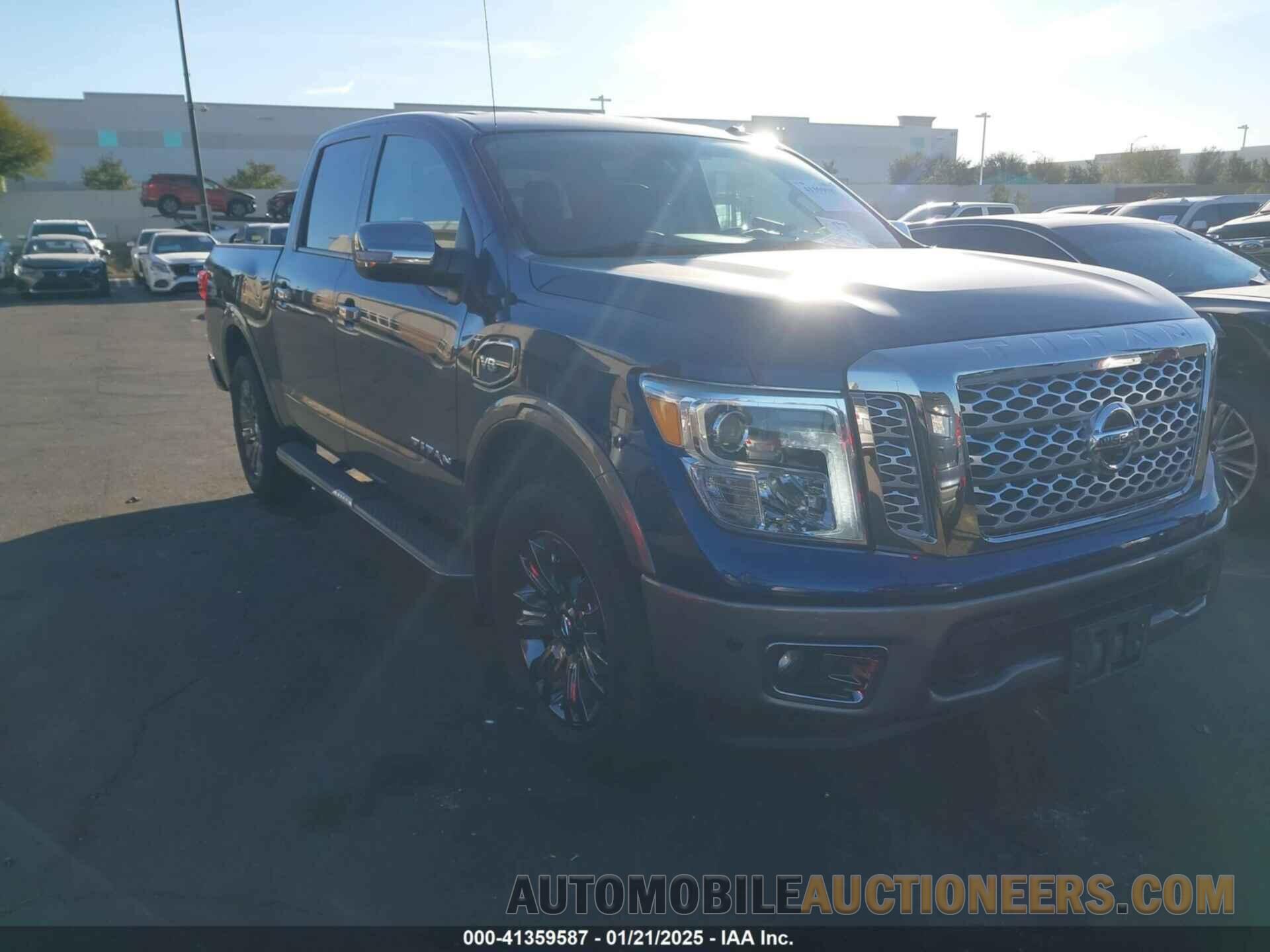 1N6AA1E59HN531365 NISSAN TITAN 2017